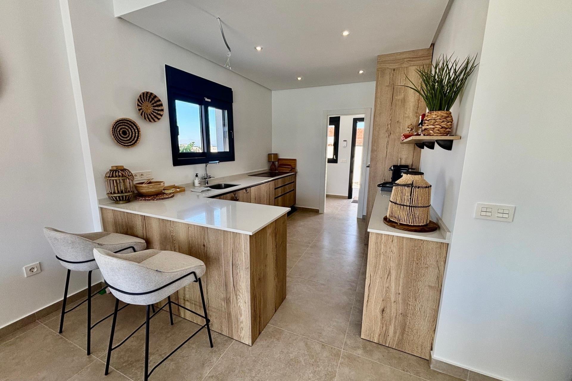 Nowy budynek - Villa -
Rafal - polideportivo