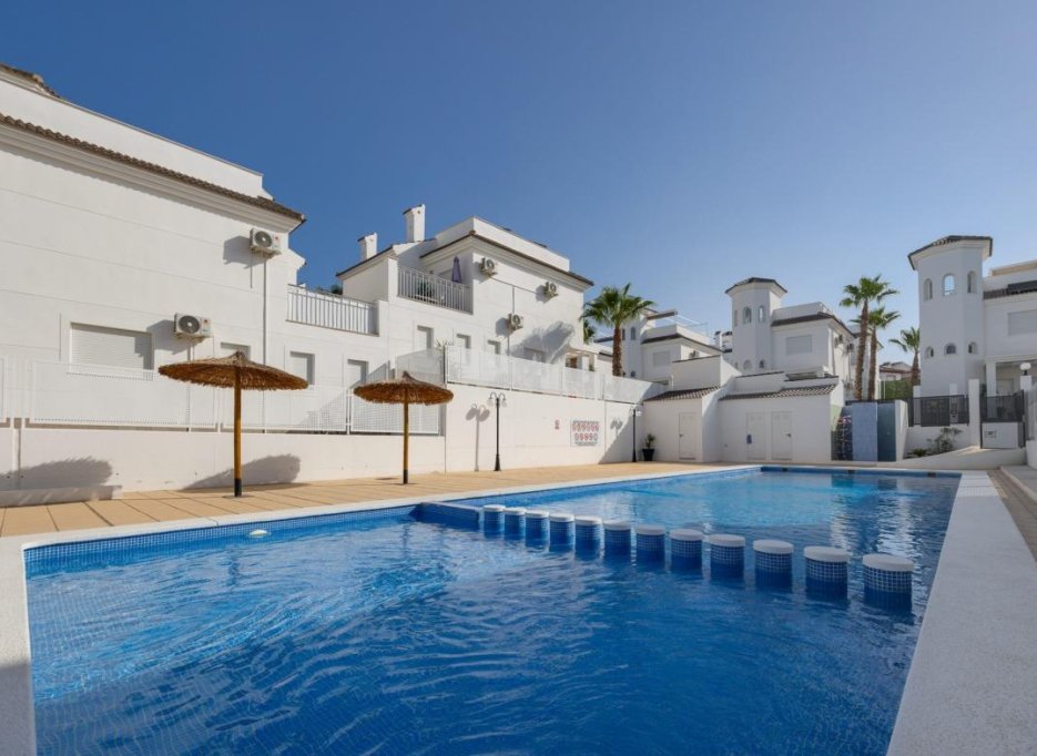 Nowy budynek - Villa -
San Fulgencio - El Oasis