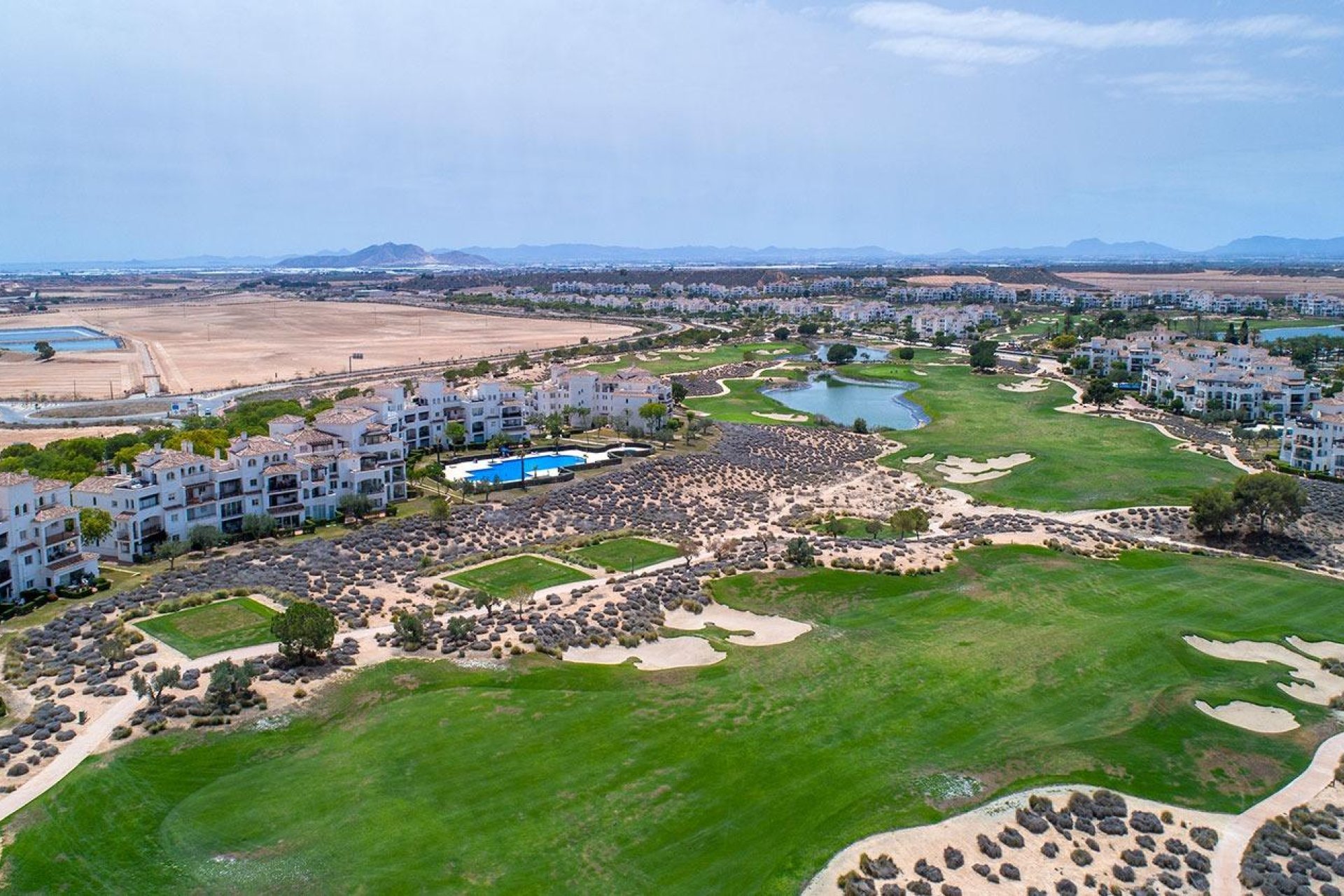 Nowy budynek - Villa -
Sucina