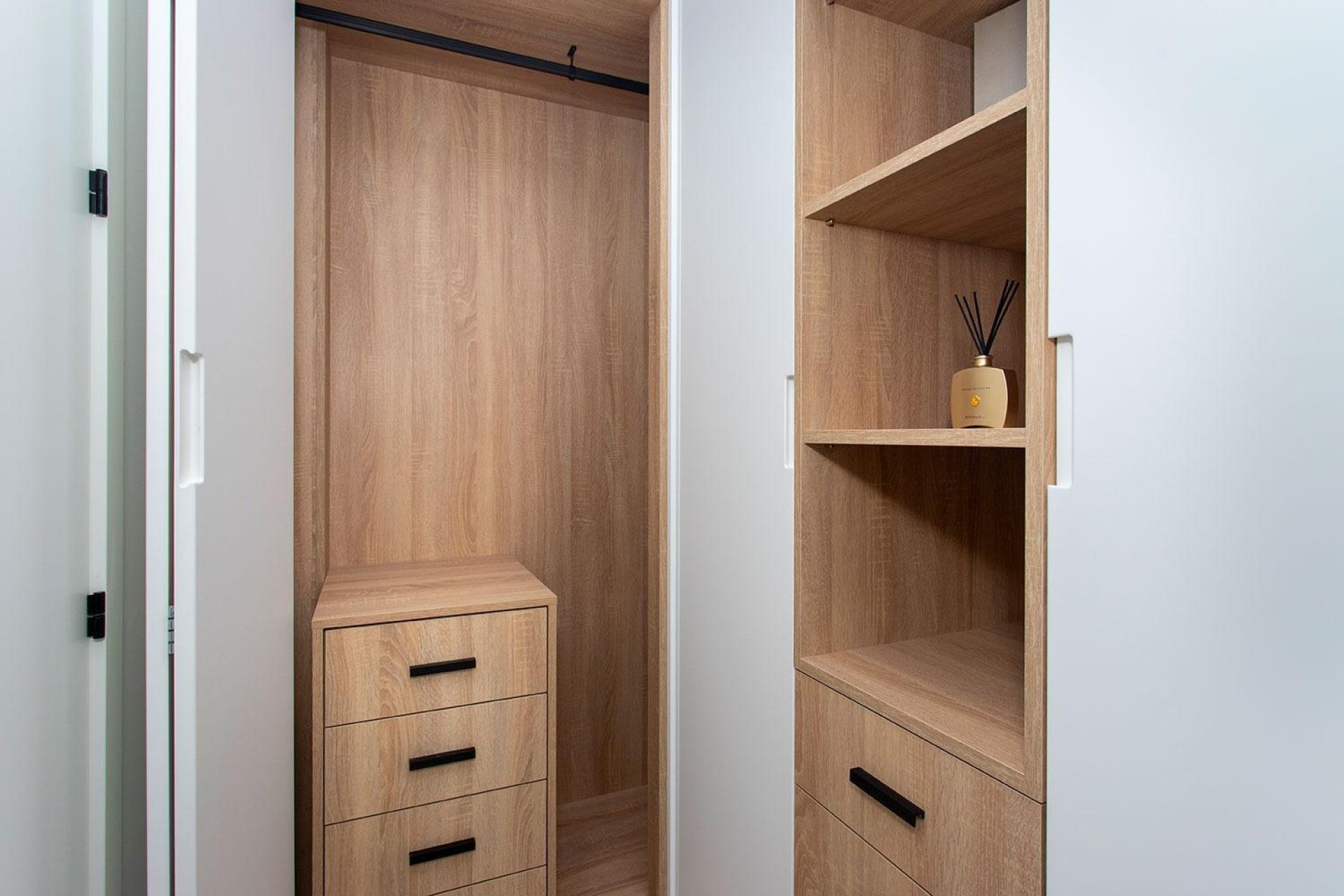 Nowy budynek - Villa -
Sucina