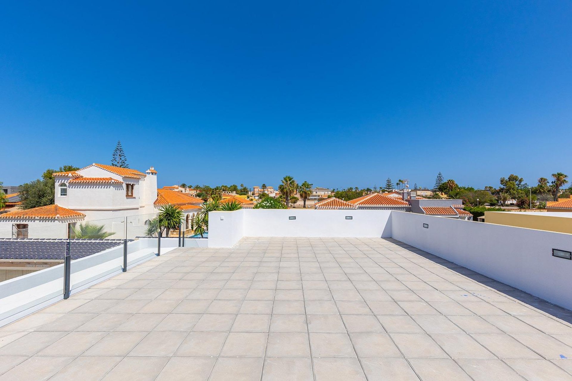 Nowy budynek - Villa -
Torrevieja - Los Balcones