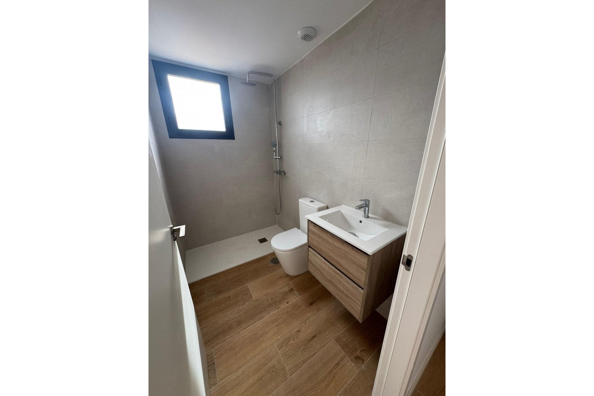 Obra nueva - Ático -
Alicante - Benalua