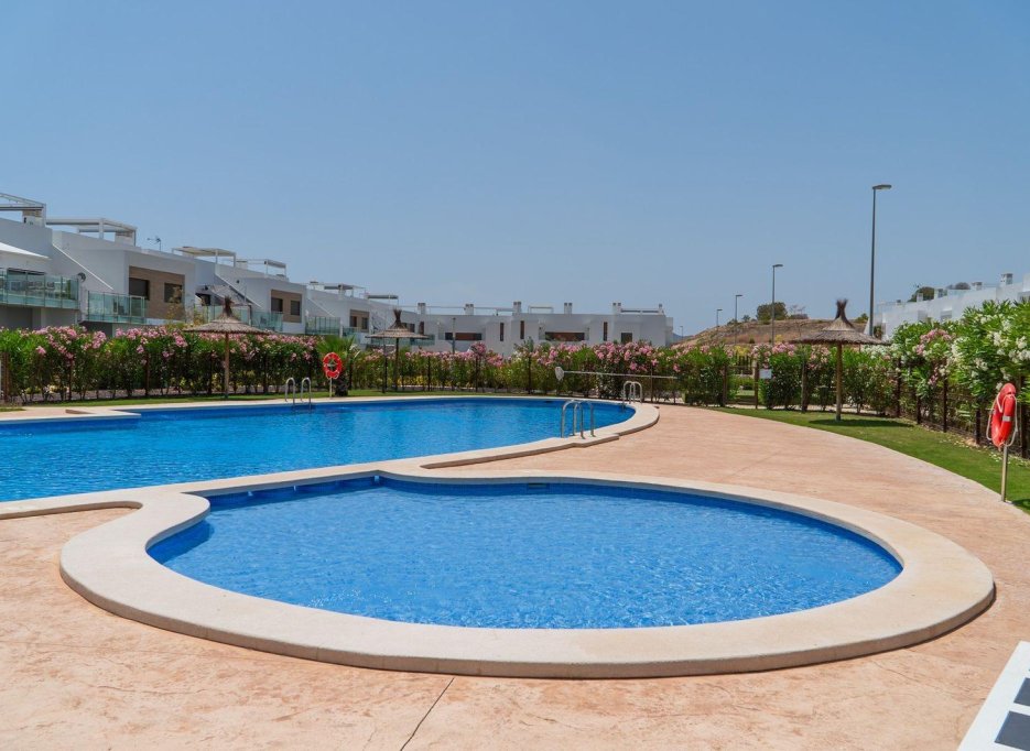 Obra nueva - Bungalow -
Orihuela - Vistabella Golf