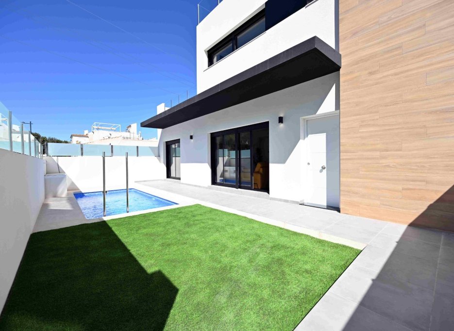 Obra nueva - Town House -
Orihuela Costa - Las Filipinas