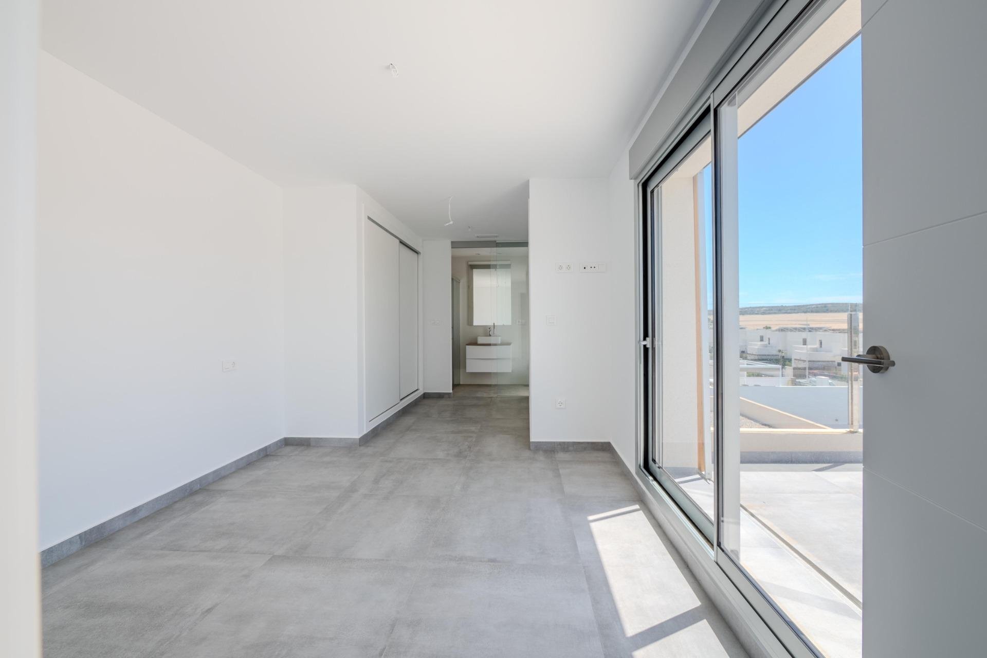 Obra nueva - Villa -
Algorfa - La Finca Golf
