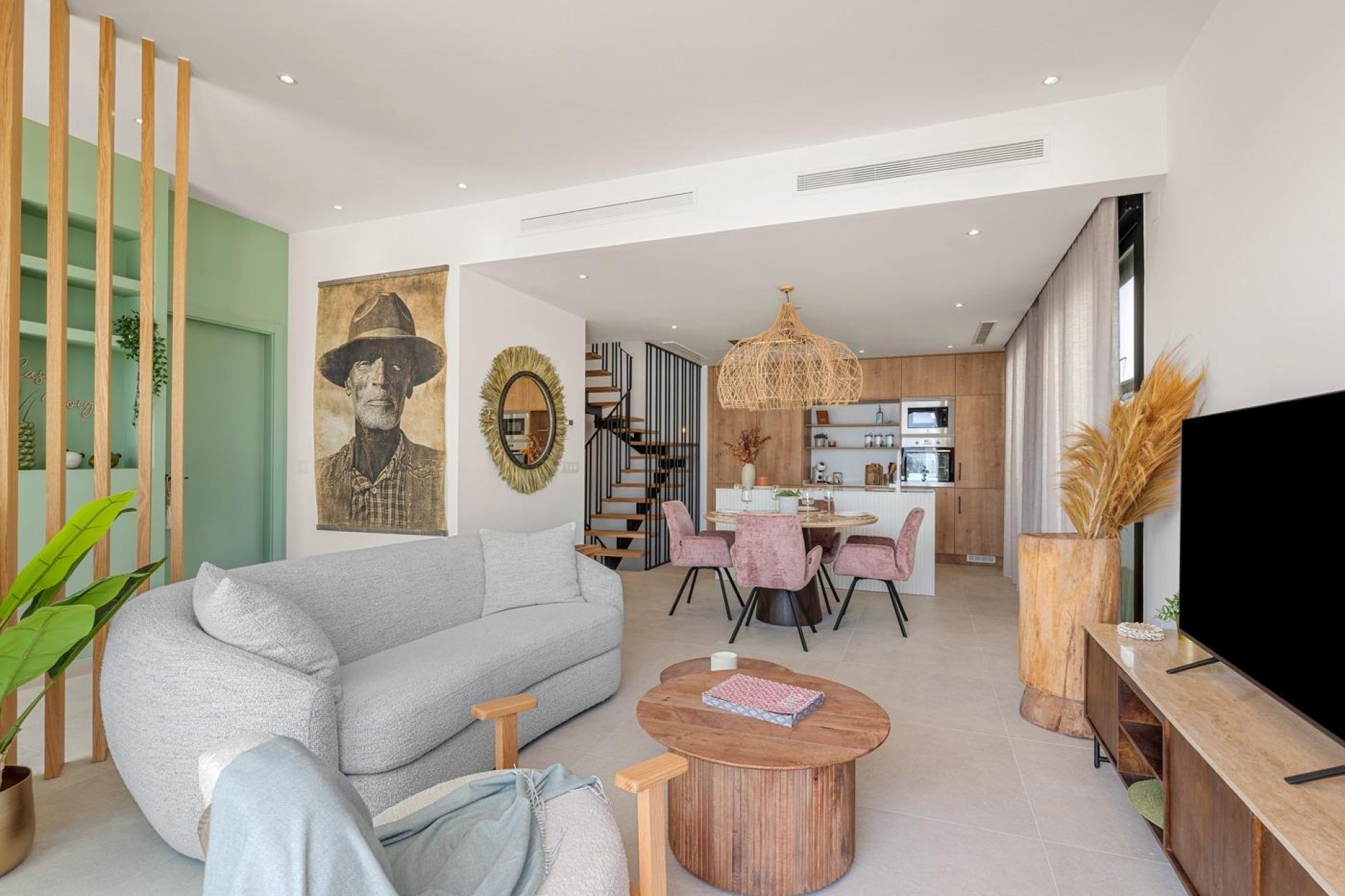 Obra nueva - Villa -
Dolores - Sector 3