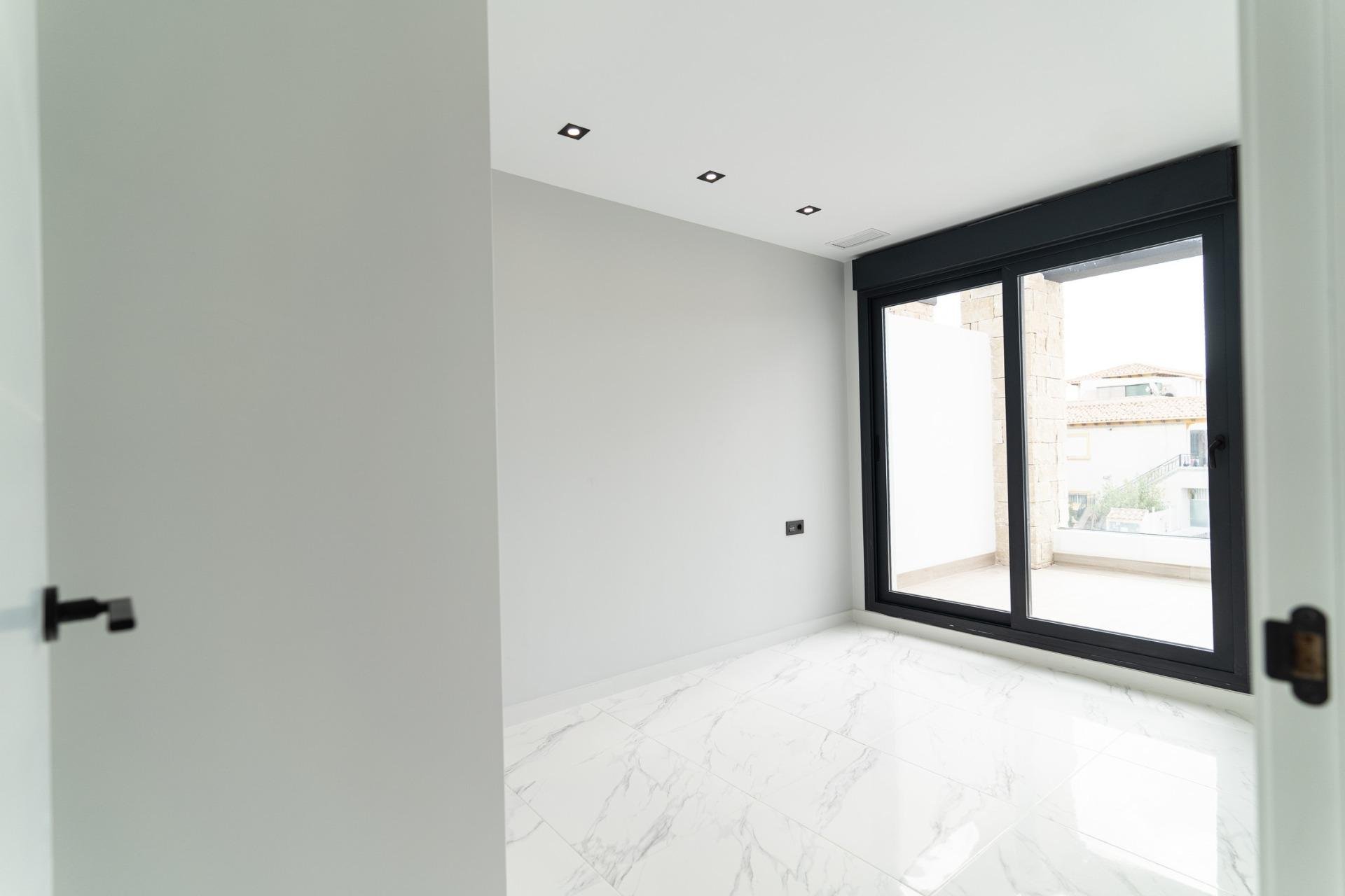 Obra nueva - Villa -
Orihuela Costa - Punta Prima