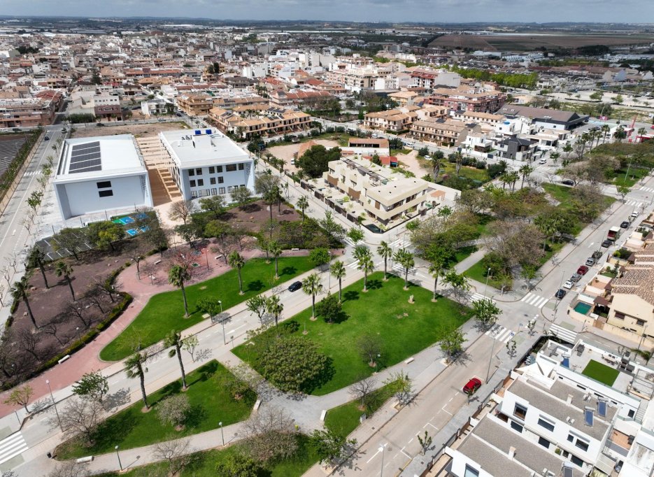 Obra nueva - Villa -
Pilar de la Horadada - parques de Andromeda