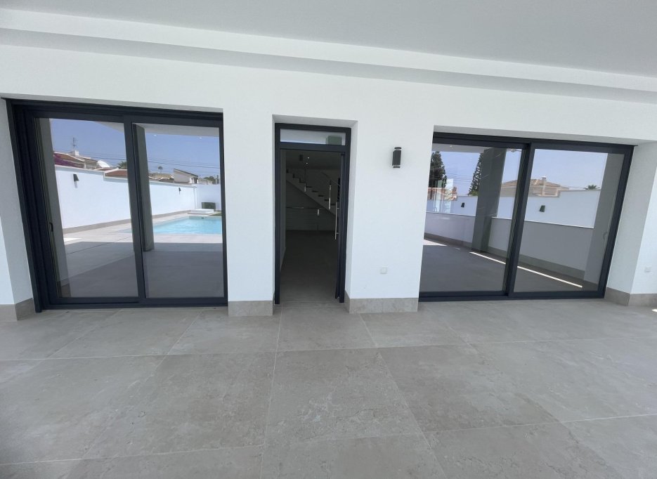 Obra nueva - Villa -
Rojales - Ciudad Quesada